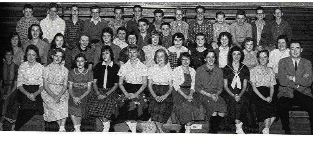  Bill Newvine is fourth from the left in the top row of this yearbook photo from his freshman year in high school.  Photo: Newvine Personal Collection. 