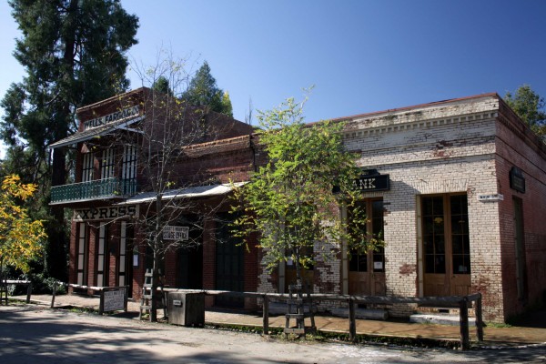  Columbia - PHOTO BY ADAM BLAUERT 