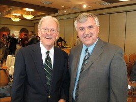  Tom Kennedy was among several retired game show hosts who met with fans at the Game Show Congress in 2007 and 2009. Photo: Newvine Personal Collection. 